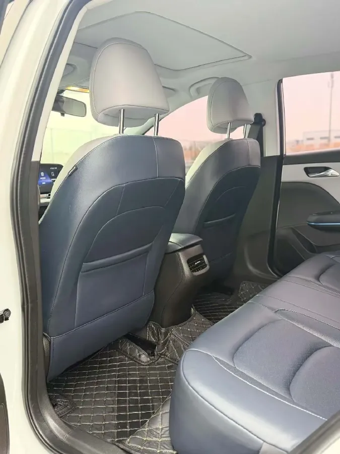 2023 Chevrolet Monza 1.5L 113HP L4 6DCT,autocango,china used car exporter,china ev exporter,chinese used car exporter,chinese used ev exporter