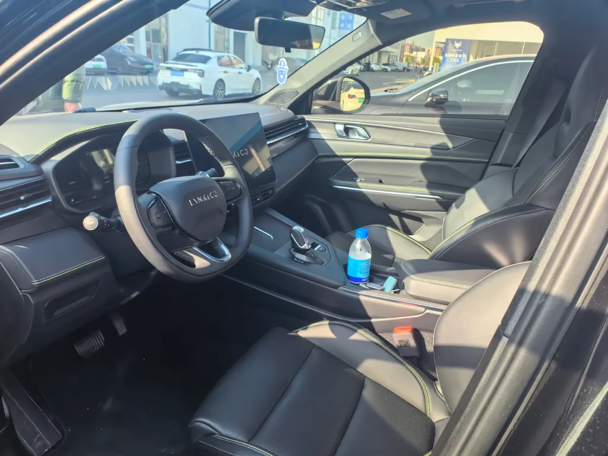 2025 LYNK&CO 01 2.0T 254HP L4 8AT,autocango,china used car exporter,china ev exporter,chinese used car exporter,chinese used ev exporter