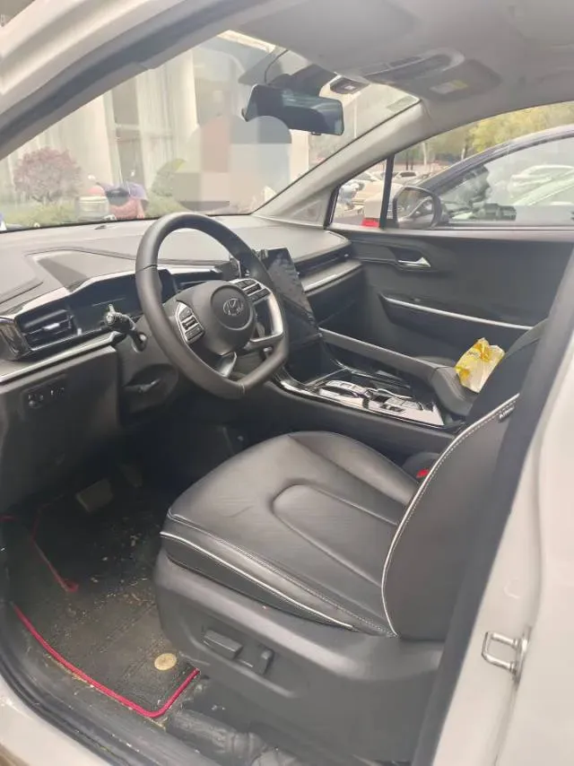 2024 Hyundai Custo 1.5T 170HP L4 8AT,autocango,china used car exporter,china ev exporter,chinese used car exporter,chinese used ev exporter