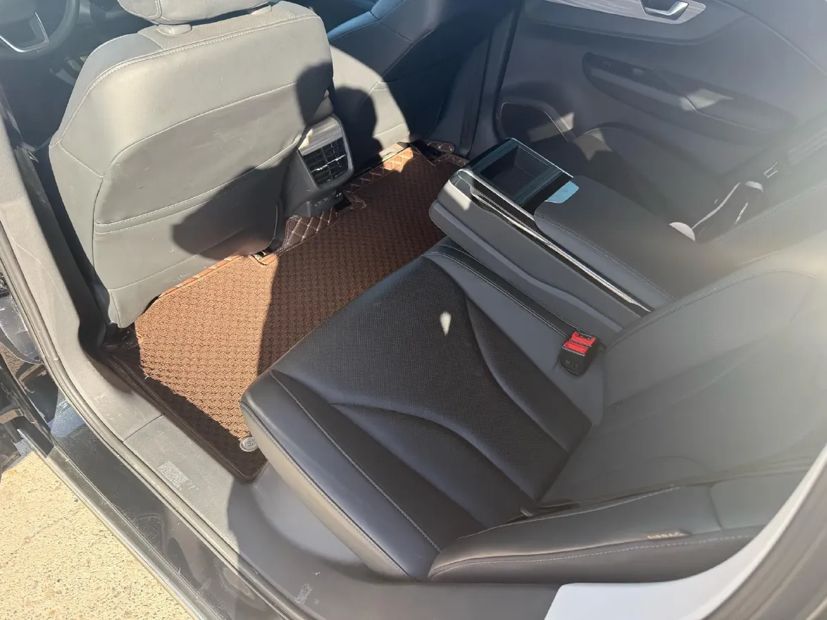 2024 HongQi E-QM5 BEV 72KWH,autocango,china used car exporter,china ev exporter,chinese used car exporter,chinese used ev exporter