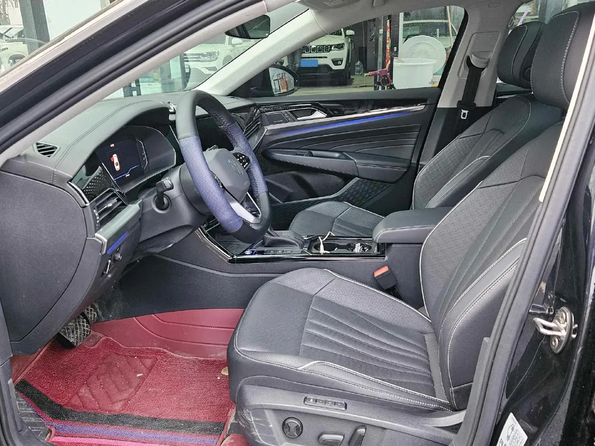 2024 Volkswagen Passat 2.0T 220HP L4 7DCT,autocango,china used car exporter,china ev exporter,chinese used car exporter,chinese used ev exporter