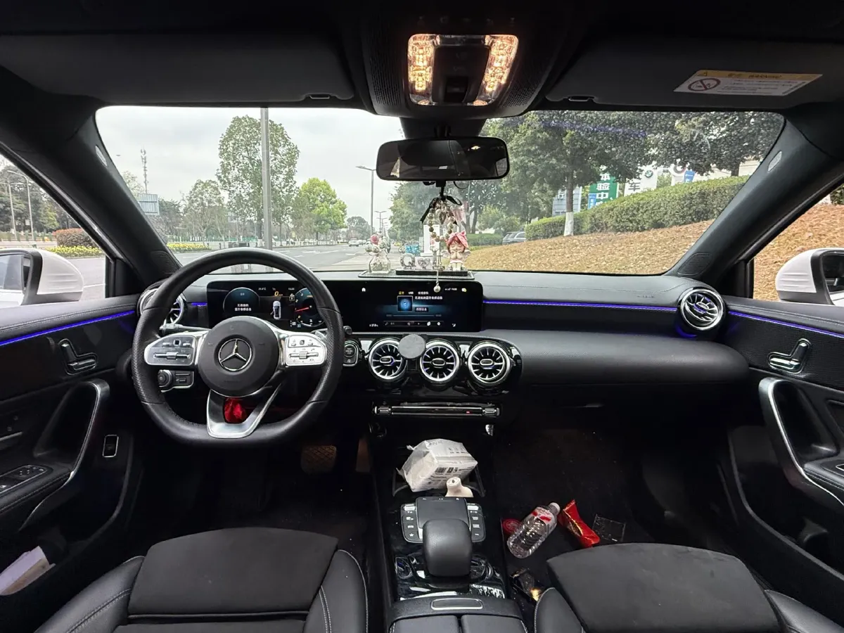 2022 Mercedes-Benz A Class 1.3T 163HP L4 7DCT,autocango,china used car exporter,china ev exporter,chinese used car exporter,chinese used ev exporter