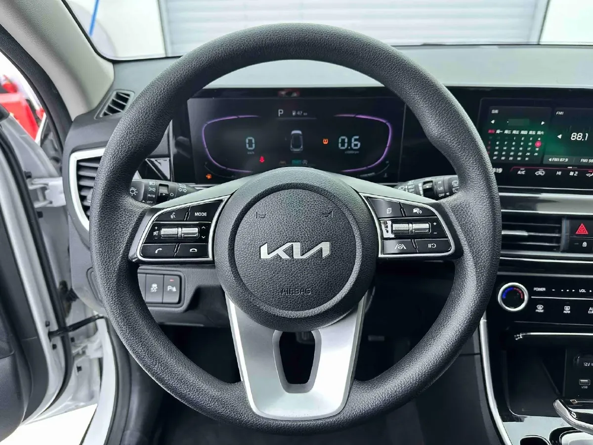 2023 Kia Seltos 1.5L 115HP L4 CVT,autocango,china used car exporter,china ev exporter,chinese used car exporter,chinese used ev exporter