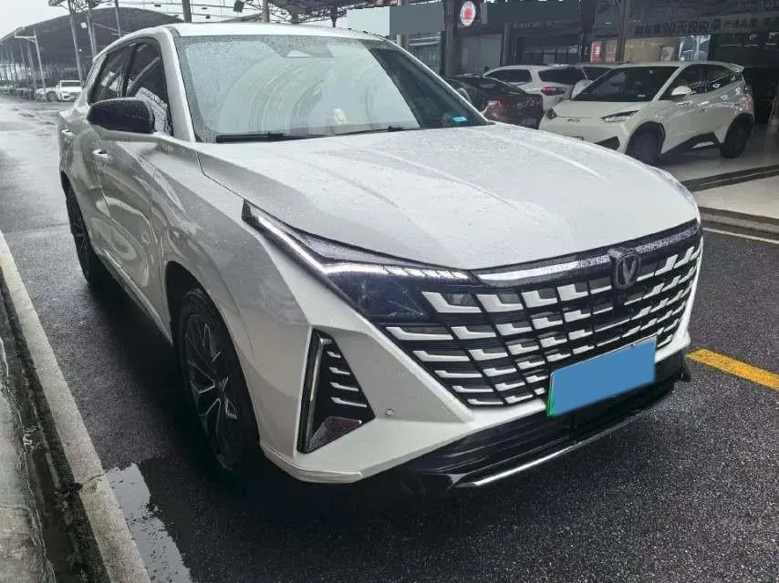 2024 ChangAn UNI-Z 1.5L 98HP L4 E-CVT PHEV 18.4KWH,autocango,china used car exporter,china ev exporter,chinese used car exporter,chinese used ev exporter