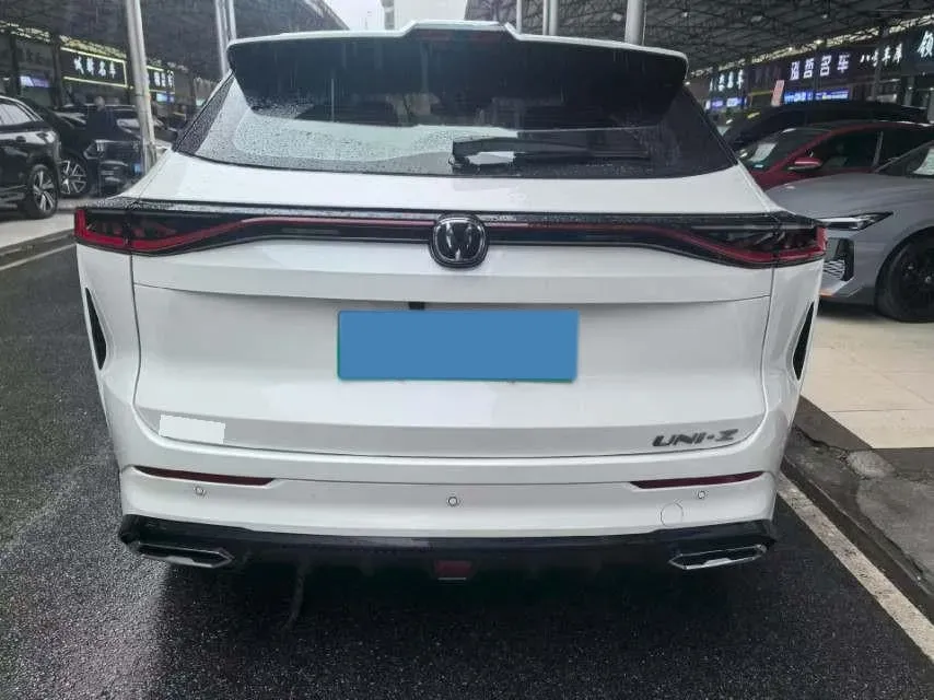 2024 ChangAn UNI-Z 1.5L 98HP L4 E-CVT PHEV 18.4KWH,autocango,china used car exporter,china ev exporter,chinese used car exporter,chinese used ev exporter