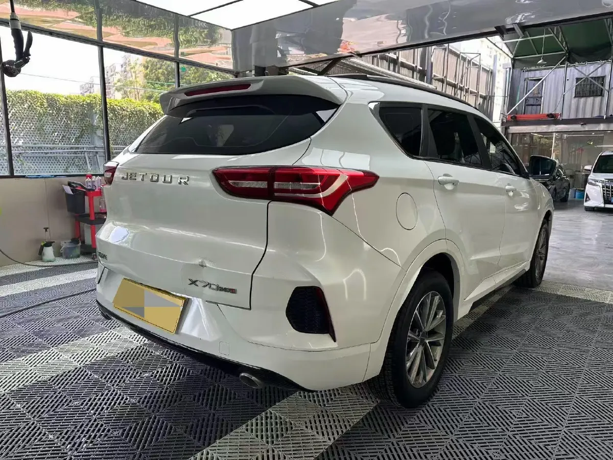 2020 Jetour X90 1.5T 156HP L4 6MT,autocango,china used car exporter,china ev exporter,chinese used car exporter,chinese used ev exporter