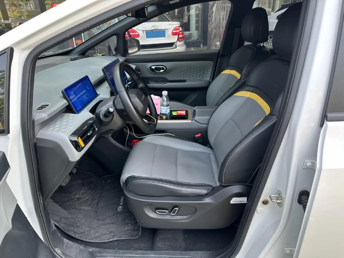 2022 Geely Okavango 1.8T 184HP L4 7DCT,autocango,china used car exporter,china ev exporter,chinese used car exporter,chinese used ev exporter