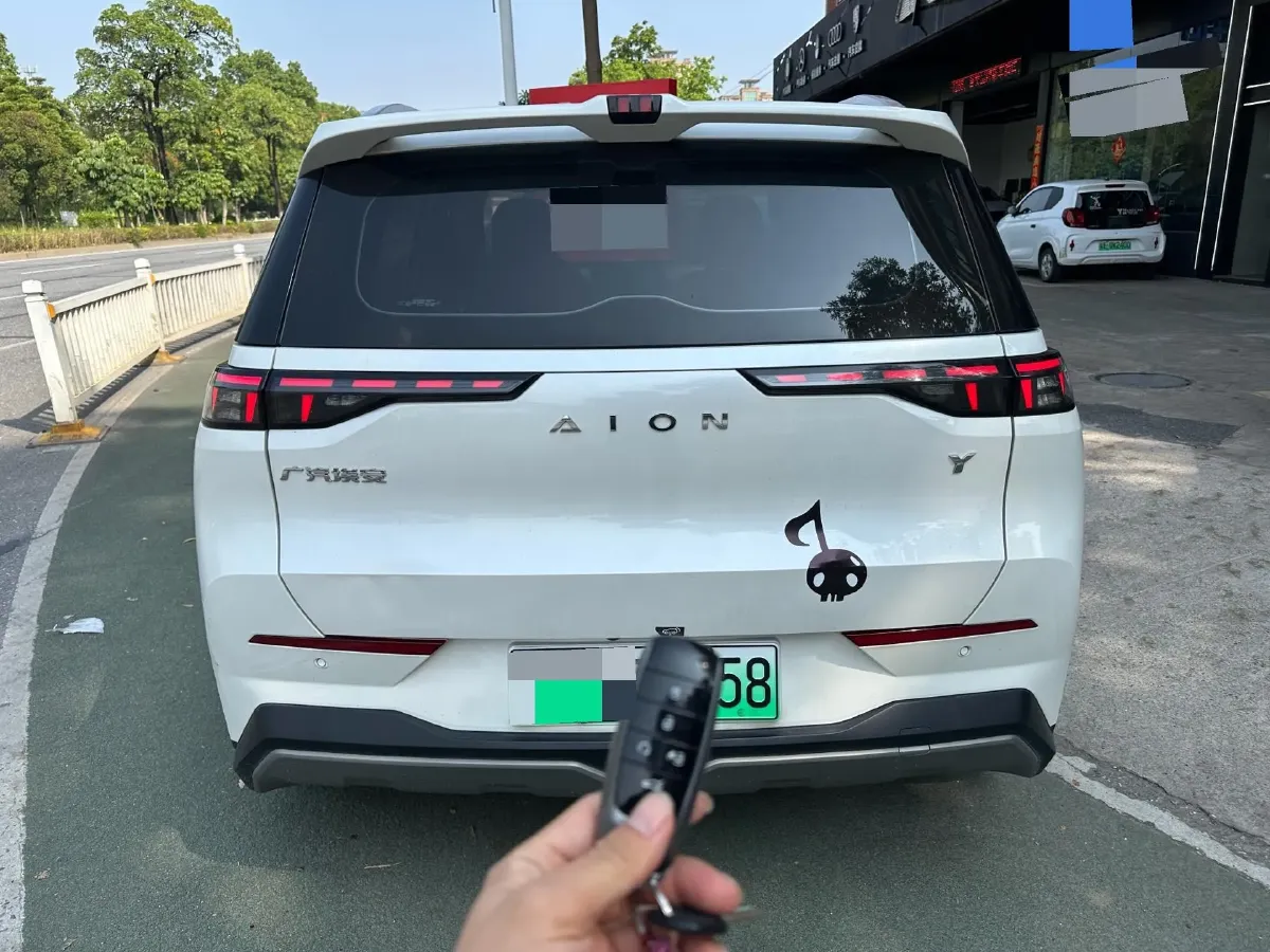 2022 Geely Okavango 1.8T 184HP L4 7DCT,autocango,china used car exporter,china ev exporter,chinese used car exporter,chinese used ev exporter