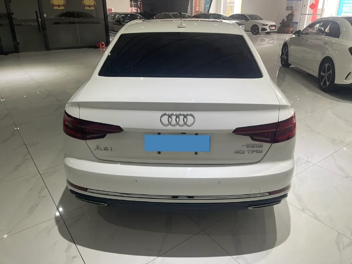 2019 Audi A4L 2.0T 190HP L4 7DCT,autocango,china used car exporter,china ev exporter,chinese used car exporter,chinese used ev exporter