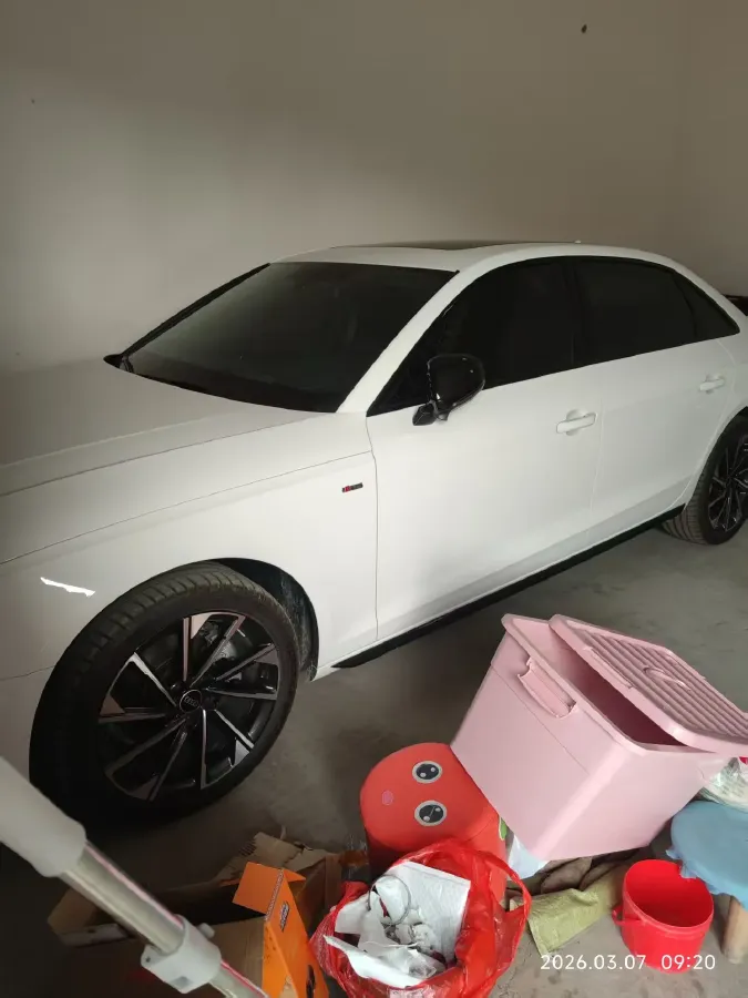 2023 Audi A4L 2.0T 190HP L4 7DCT,autocango,china used car exporter,china ev exporter,chinese used car exporter,chinese used ev exporter