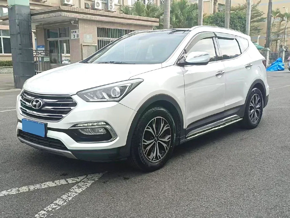 2017 Hyundai Santafe 2.4L 189HP L4 6AT,autocango,china used car exporter,china ev exporter,chinese used car exporter,chinese used ev exporter