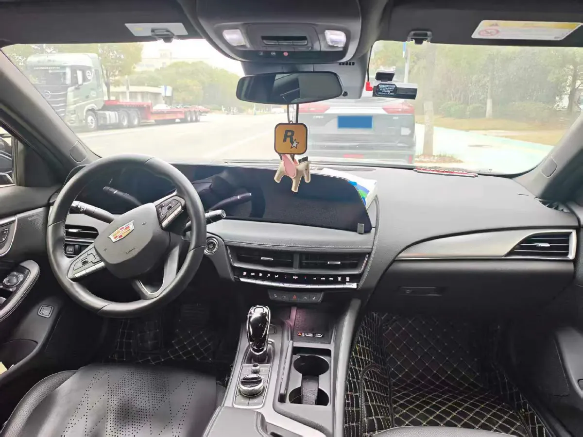2024 Cadillac CT5 2.0T 237HP L4 10AT,autocango,china used car exporter,china ev exporter,chinese used car exporter,chinese used ev exporter