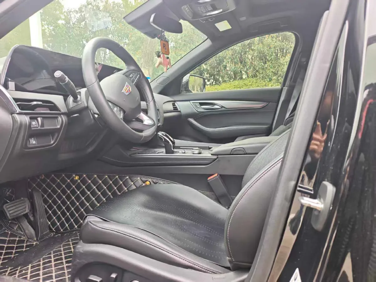 2024 Cadillac CT5 2.0T 237HP L4 10AT,autocango,china used car exporter,china ev exporter,chinese used car exporter,chinese used ev exporter