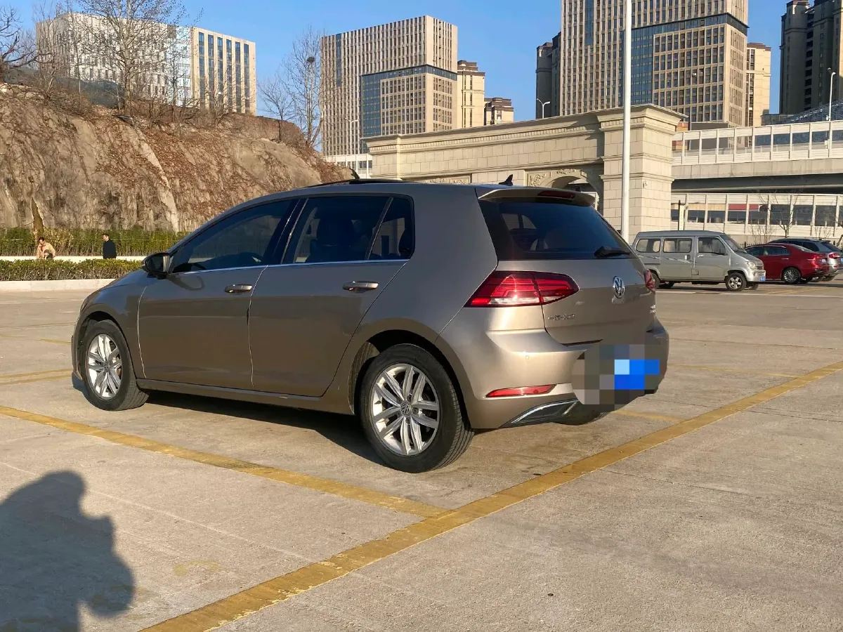 2019 Brilliance Auto V7 1.8T 231HP L4 7DCT,autocango,china used car exporter,china ev exporter,chinese used car exporter,chinese used ev exporter