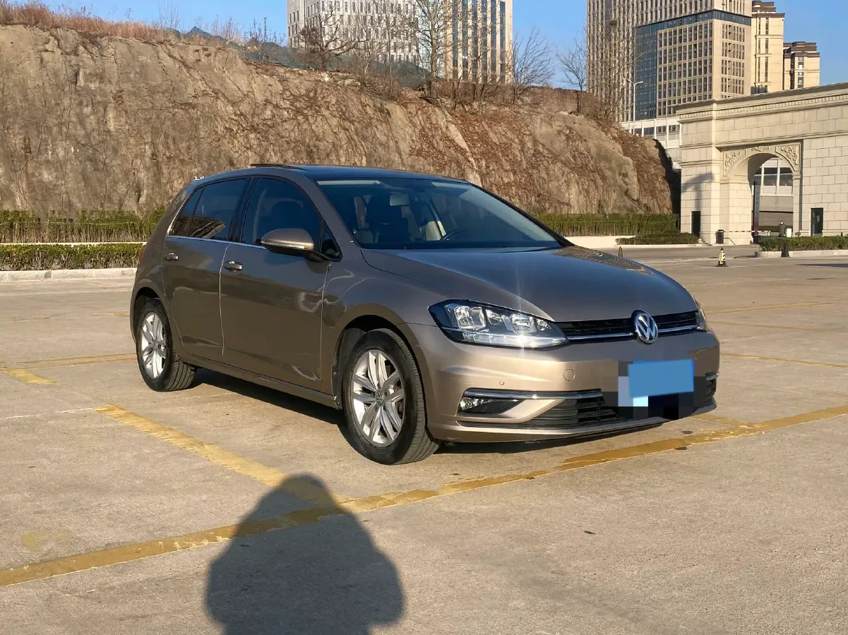 2019 Brilliance Auto V7 1.8T 231HP L4 7DCT,autocango,china used car exporter,china ev exporter,chinese used car exporter,chinese used ev exporter