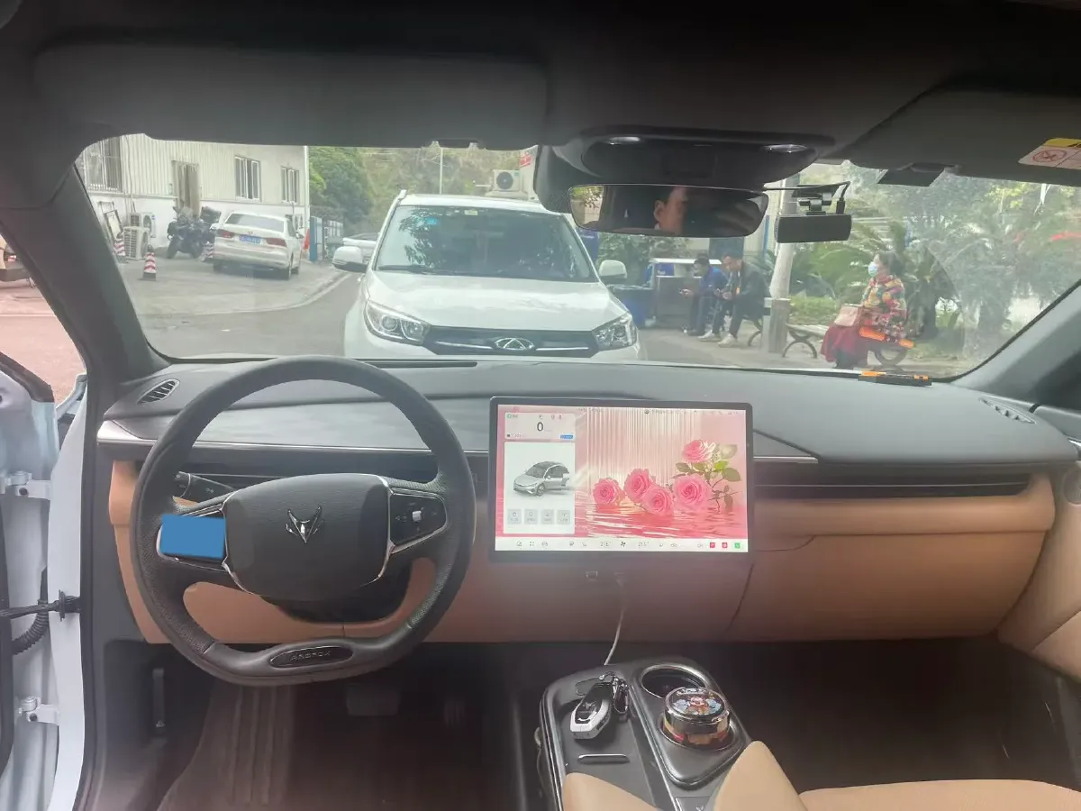 2024 HongQi H5 2.0T 224HP L4 8AT,autocango,china used car exporter,china ev exporter,chinese used car exporter,chinese used ev exporter