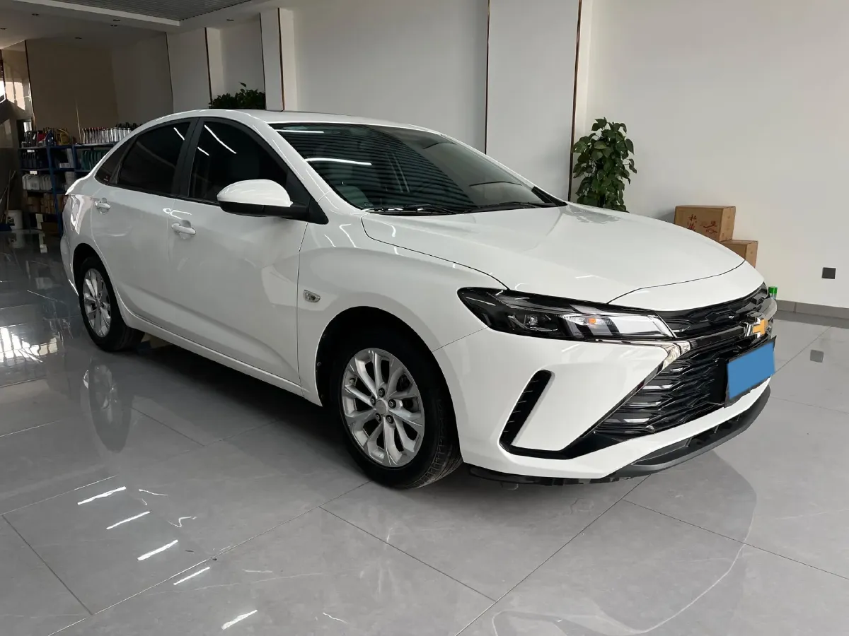 2023 Chevrolet Monza 1.5L 113HP L4 6DCT,autocango,china used car exporter,china ev exporter,chinese used car exporter,chinese used ev exporter