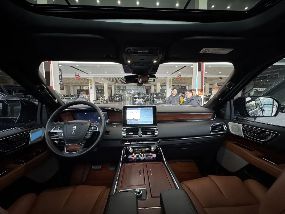 2020 Lincoln Navigator 3.5T 388HP V6 10AT,autocango,china used car exporter,china ev exporter,chinese used car exporter,chinese used ev exporter