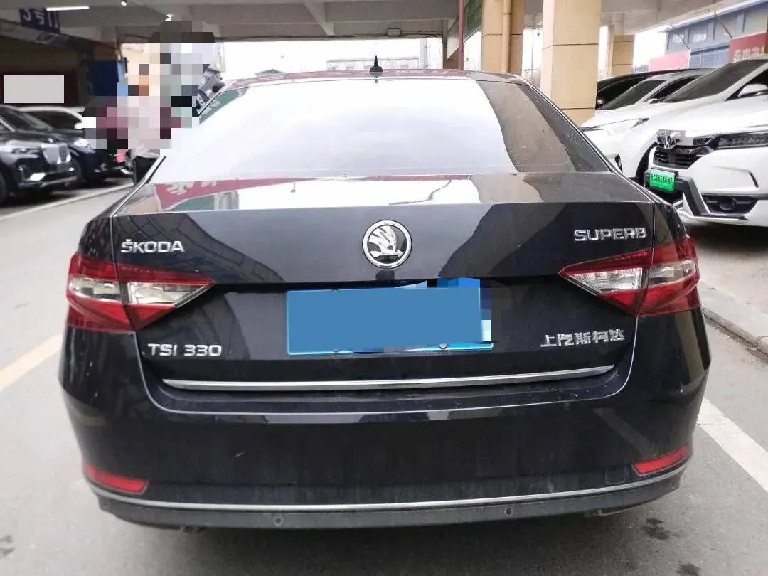 2018 Skoda Kodiak 1.8T 180HP L4 7DCT,autocango,china used car exporter,china ev exporter,chinese used car exporter,chinese used ev exporter