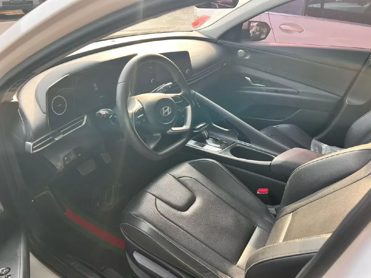 2022 Hyundai Elantra 1.5L 115HP L4 CVT,autocango,china used car exporter,china ev exporter,chinese used car exporter,chinese used ev exporter