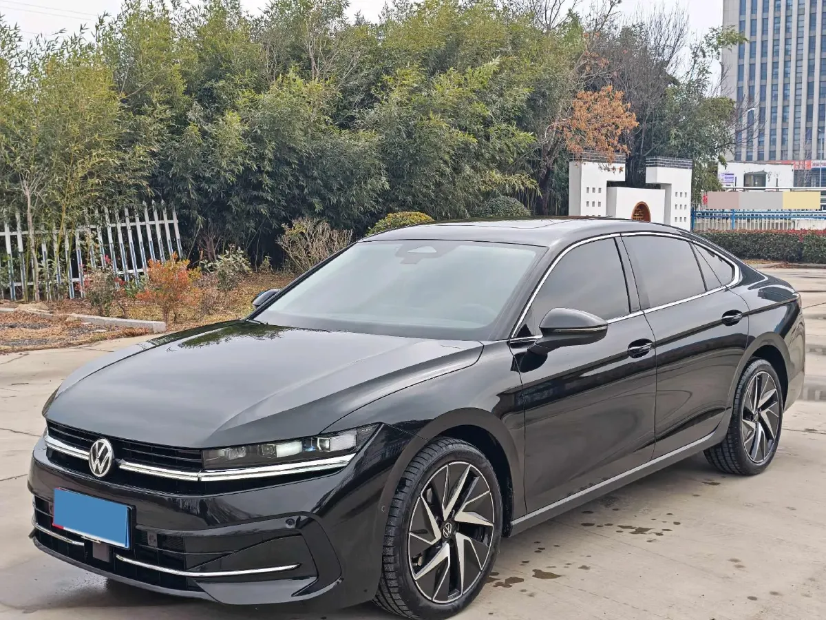 2024 Volkswagen Magotan 2.0T 220HP L4 7DCT,autocango,china used car exporter,china ev exporter,chinese used car exporter,chinese used ev exporter