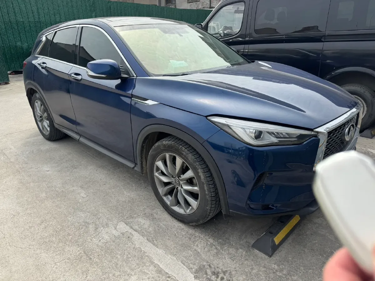 2020 Infiniti QX50 2.0T 245HP L4 CVT,autocango,china used car exporter,china ev exporter,chinese used car exporter,chinese used ev exporter