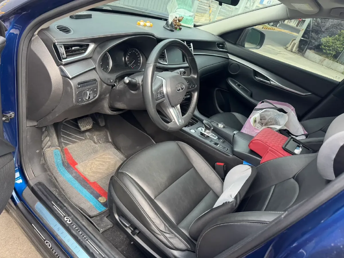 2020 Infiniti QX50 2.0T 245HP L4 CVT,autocango,china used car exporter,china ev exporter,chinese used car exporter,chinese used ev exporter