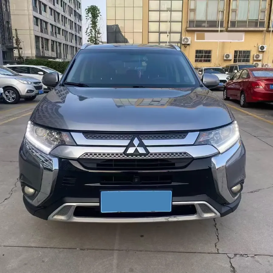 2019 Mitsubishi Outlander 2.0L 166HP L4 CVT,autocango,china used car exporter,china ev exporter,chinese used car exporter,chinese used ev exporter