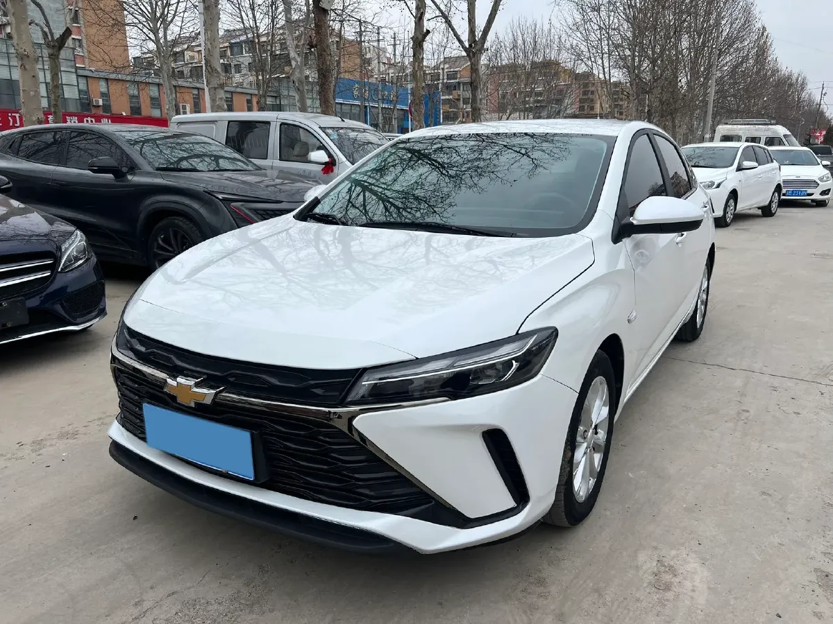 2024 Chevrolet Monza 1.5L 113HP L4 6DCT,autocango,china used car exporter,china ev exporter,chinese used car exporter,chinese used ev exporter