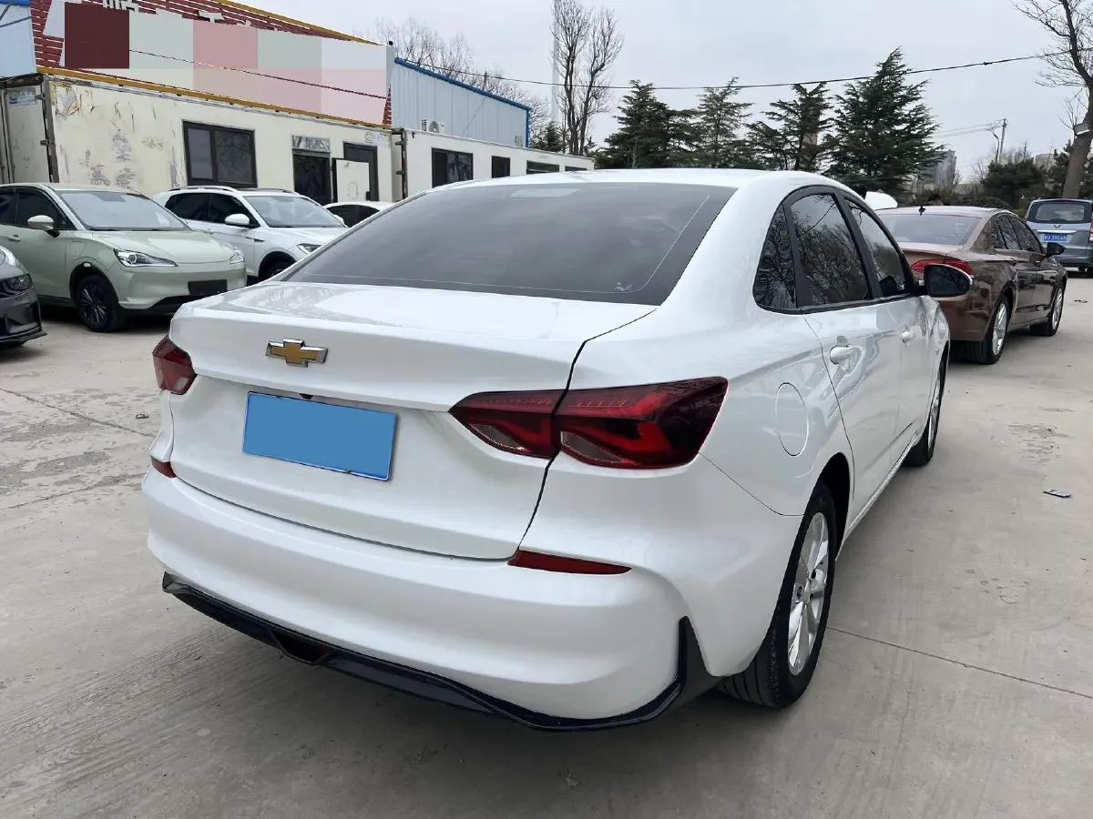 2024 Chevrolet Monza 1.5L 113HP L4 6DCT,autocango,china used car exporter,china ev exporter,chinese used car exporter,chinese used ev exporter