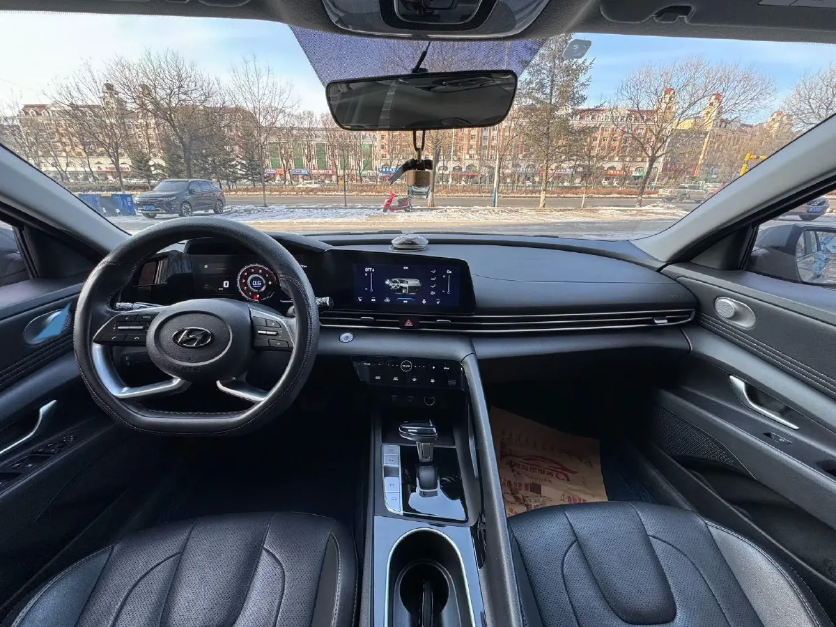 2021 Hyundai Elantra 1.5L 115HP L4 CVT,autocango,china used car exporter,china ev exporter,chinese used car exporter,chinese used ev exporter