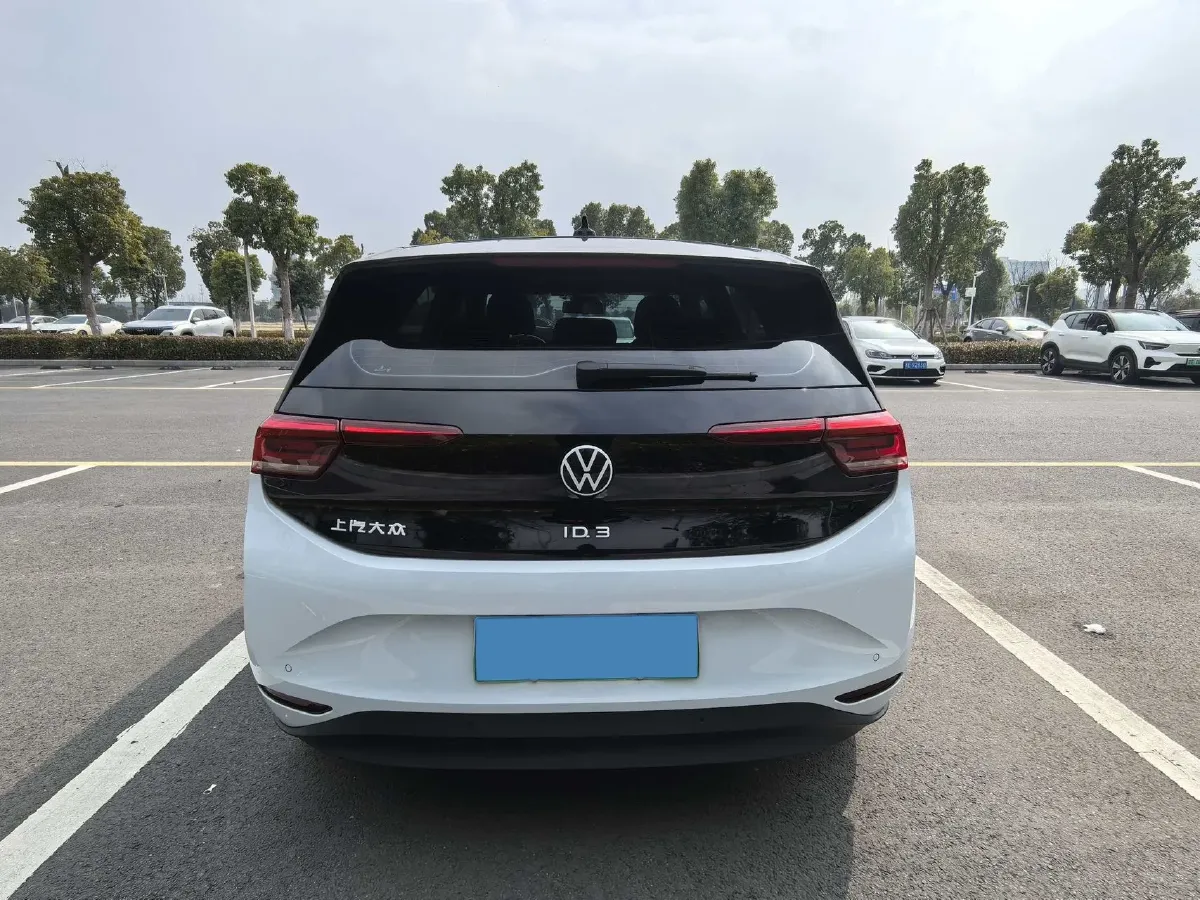 2023 Volkswagen ID.3 BEV 52.8KWH,autocango,china used car exporter,china ev exporter,chinese used car exporter,chinese used ev exporter