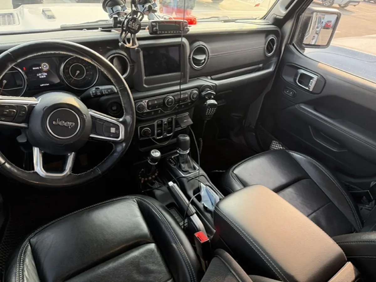 2019 Jeep Wrangler 2.0T 266HP L4 8AT,autocango,china used car exporter,china ev exporter,chinese used car exporter,chinese used ev exporter