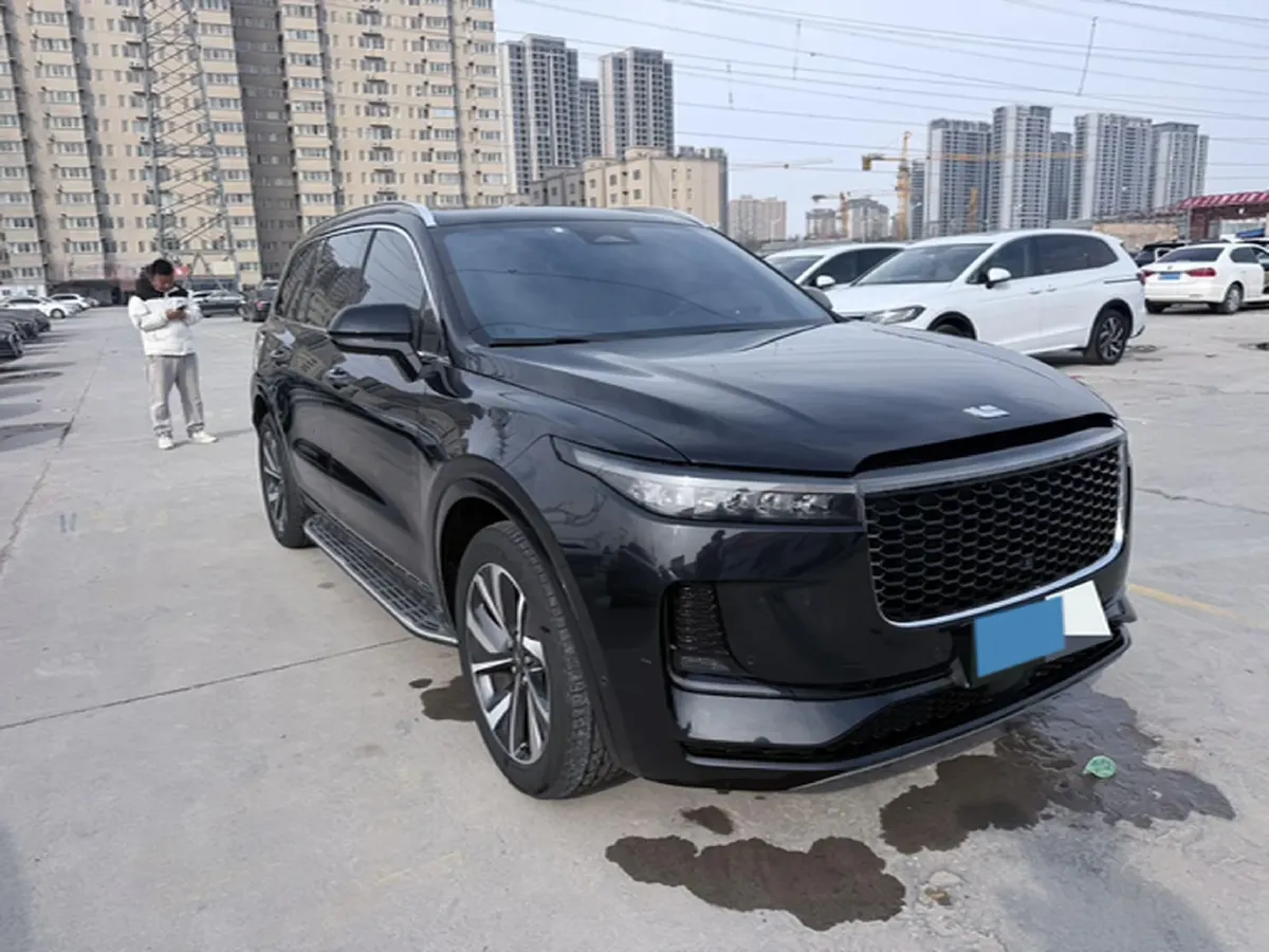 2021 Li ONE Range Extended 131HP REEV 40.5KWH,autocango,china used car exporter,china ev exporter,chinese used car exporter,chinese used ev exporter