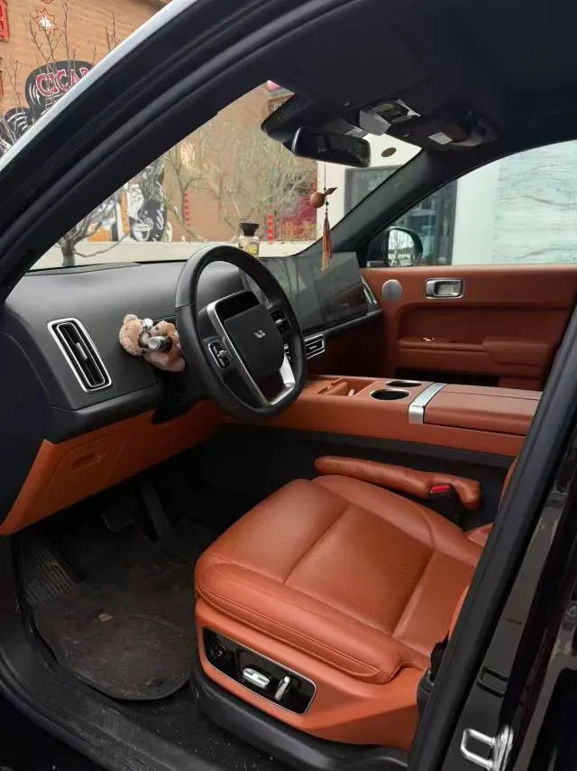 2023 Li L7 Range Extended 154HP REEV 40.9KWH,autocango,china used car exporter,china ev exporter,chinese used car exporter,chinese used ev exporter