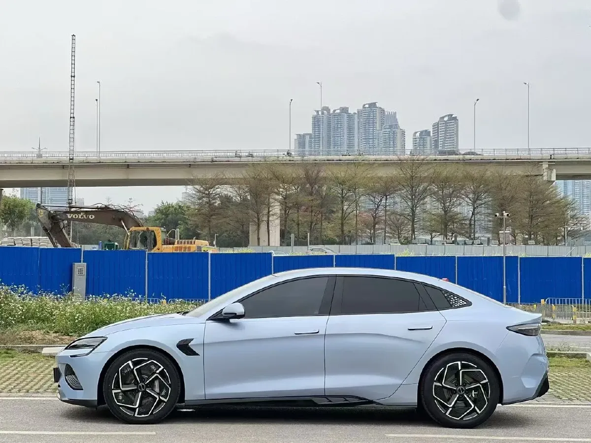 2022 AITO AITO M5 Range Extended 125HP REEV 40KWH,autocango,china used car exporter,china ev exporter,chinese used car exporter,chinese used ev exporter