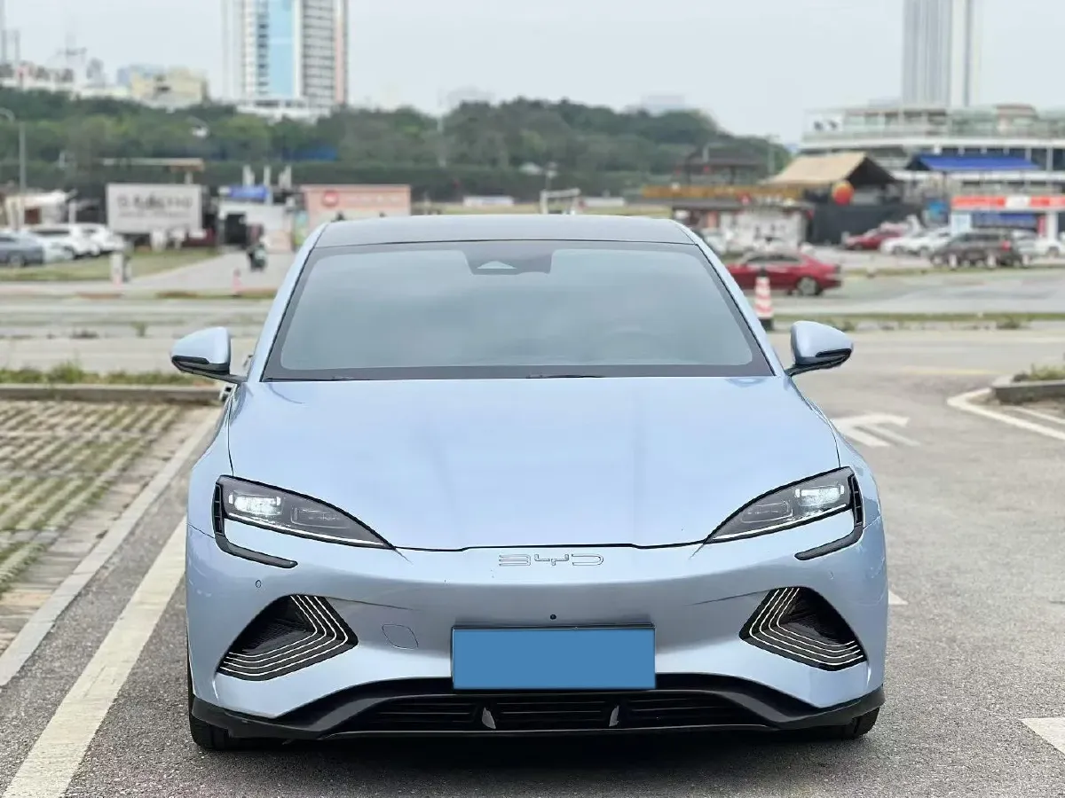 2022 AITO AITO M5 Range Extended 125HP REEV 40KWH,autocango,china used car exporter,china ev exporter,chinese used car exporter,chinese used ev exporter