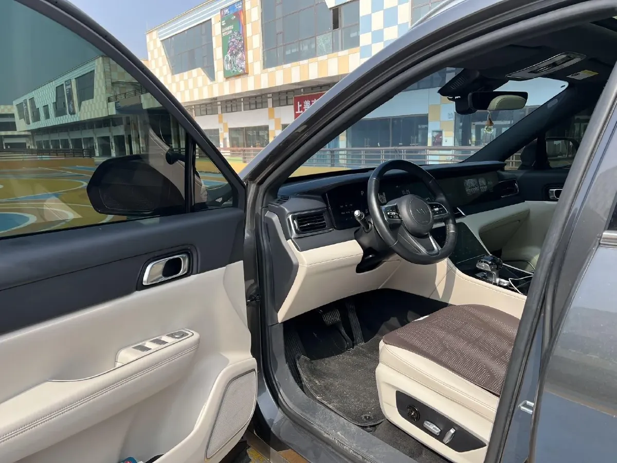 2021 Li ONE Range Extended 131HP REEV 40.5KWH,autocango,china used car exporter,china ev exporter,chinese used car exporter,chinese used ev exporter