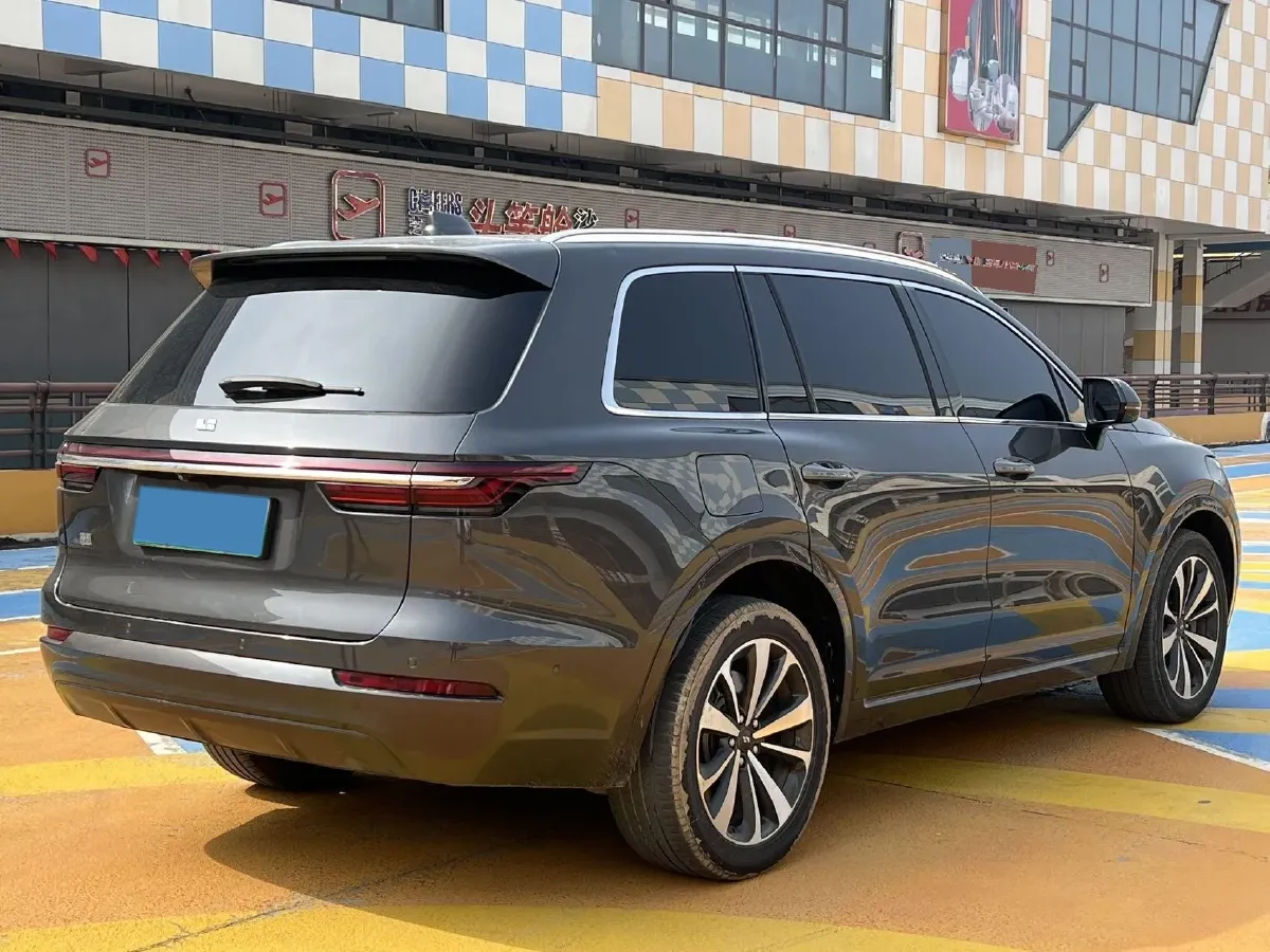 2021 Li ONE Range Extended 131HP REEV 40.5KWH,autocango,china used car exporter,china ev exporter,chinese used car exporter,chinese used ev exporter