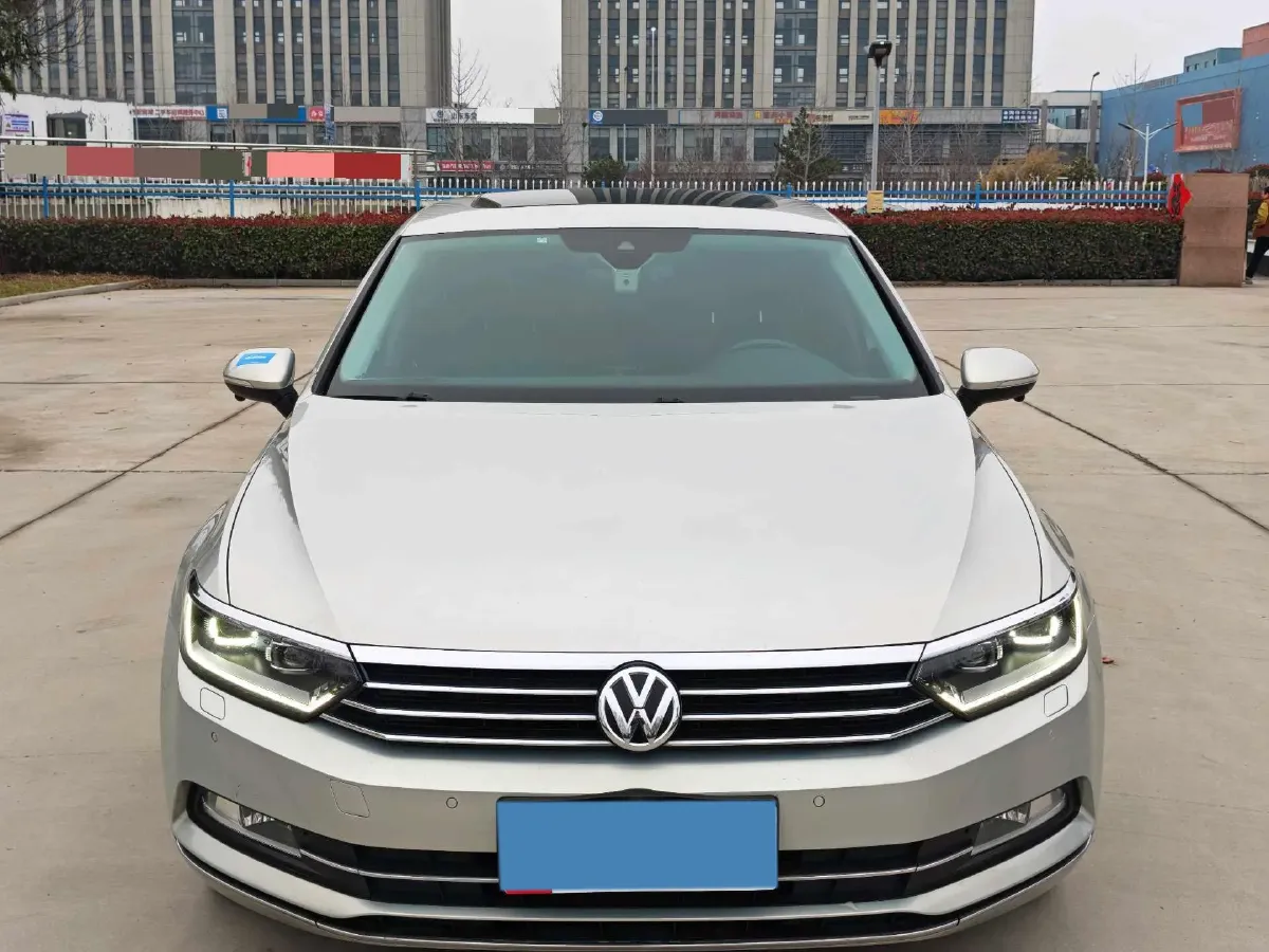 2018 Volkswagen Magotan 1.8T 180HP L4 7DCT,autocango,china used car exporter,china ev exporter,chinese used car exporter,chinese used ev exporter