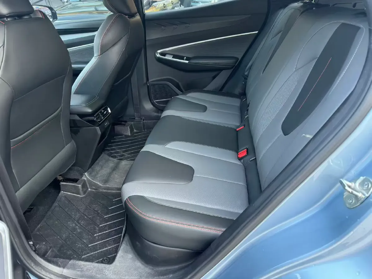 2023 Geely Azkarra 1.5T 181HP L4 7DCT,autocango,china used car exporter,china ev exporter,chinese used car exporter,chinese used ev exporter