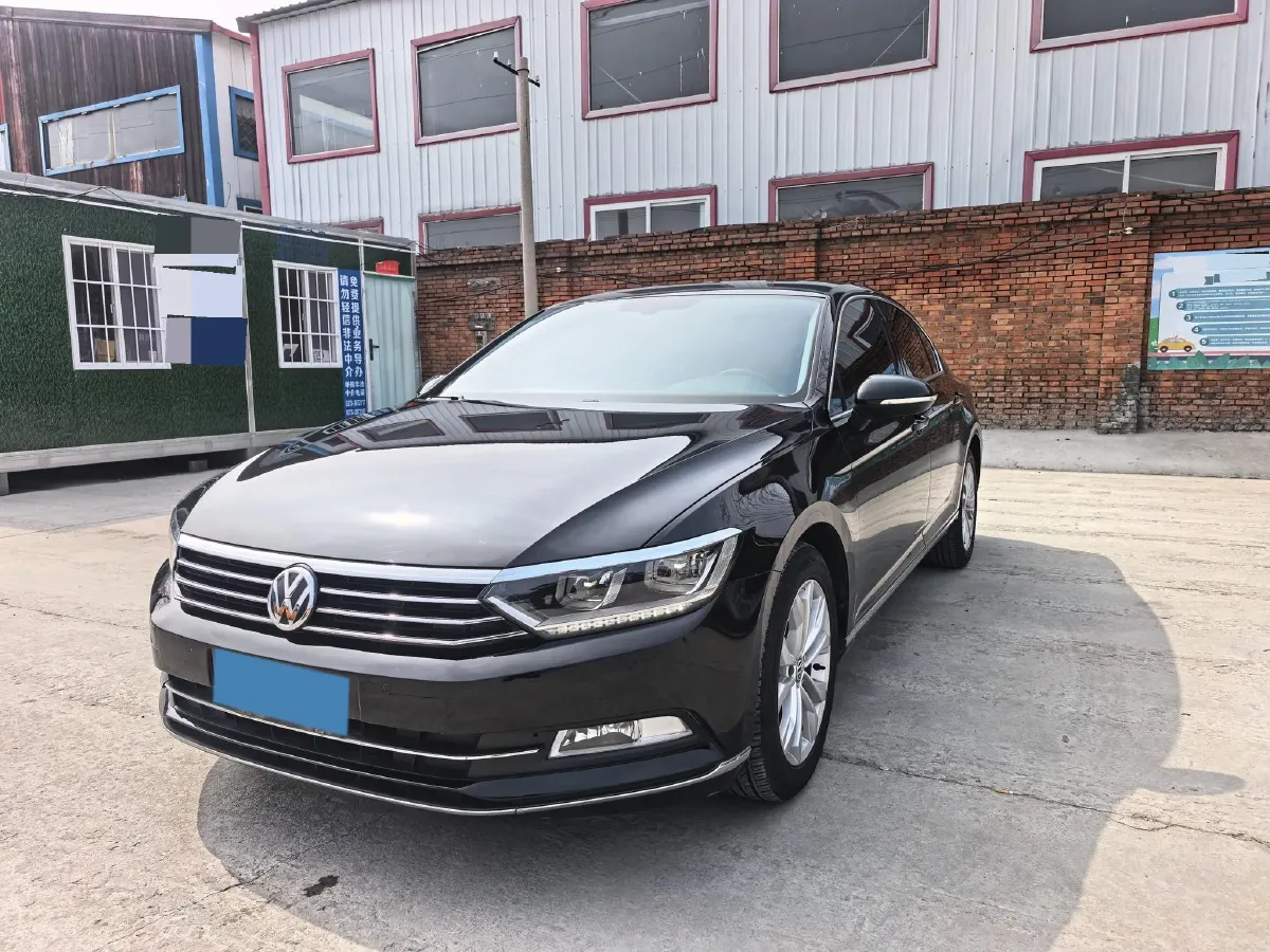 2018 Volkswagen Magotan 1.8T 180HP L4 7DCT,autocango,china used car exporter,china ev exporter,chinese used car exporter,chinese used ev exporter