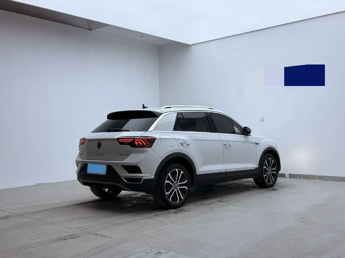 2021 Volkswagen T-Roc 1.4T 150HP L4 7DCT,autocango,china used car exporter,china ev exporter,chinese used car exporter,chinese used ev exporter