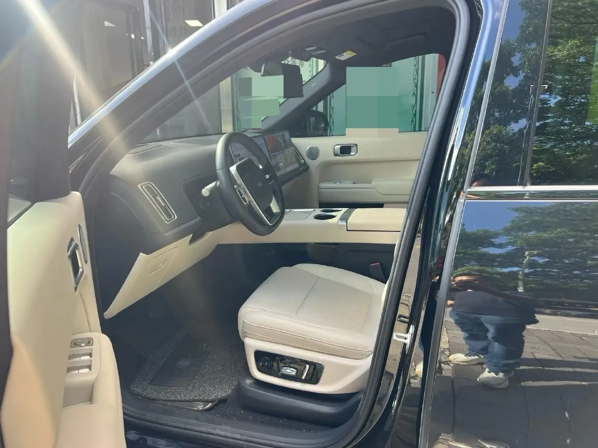 2022 Li L9 Range Extended 154HP REEV 42.6KWH,autocango,china used car exporter,china ev exporter,chinese used car exporter,chinese used ev exporter