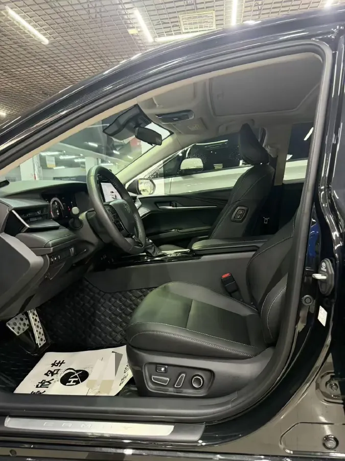 2026 Toyota Camry 2.0L 152HP L4 E-CVT Hybrid,autocango,china used car exporter,china ev exporter,chinese used car exporter,chinese used ev exporter