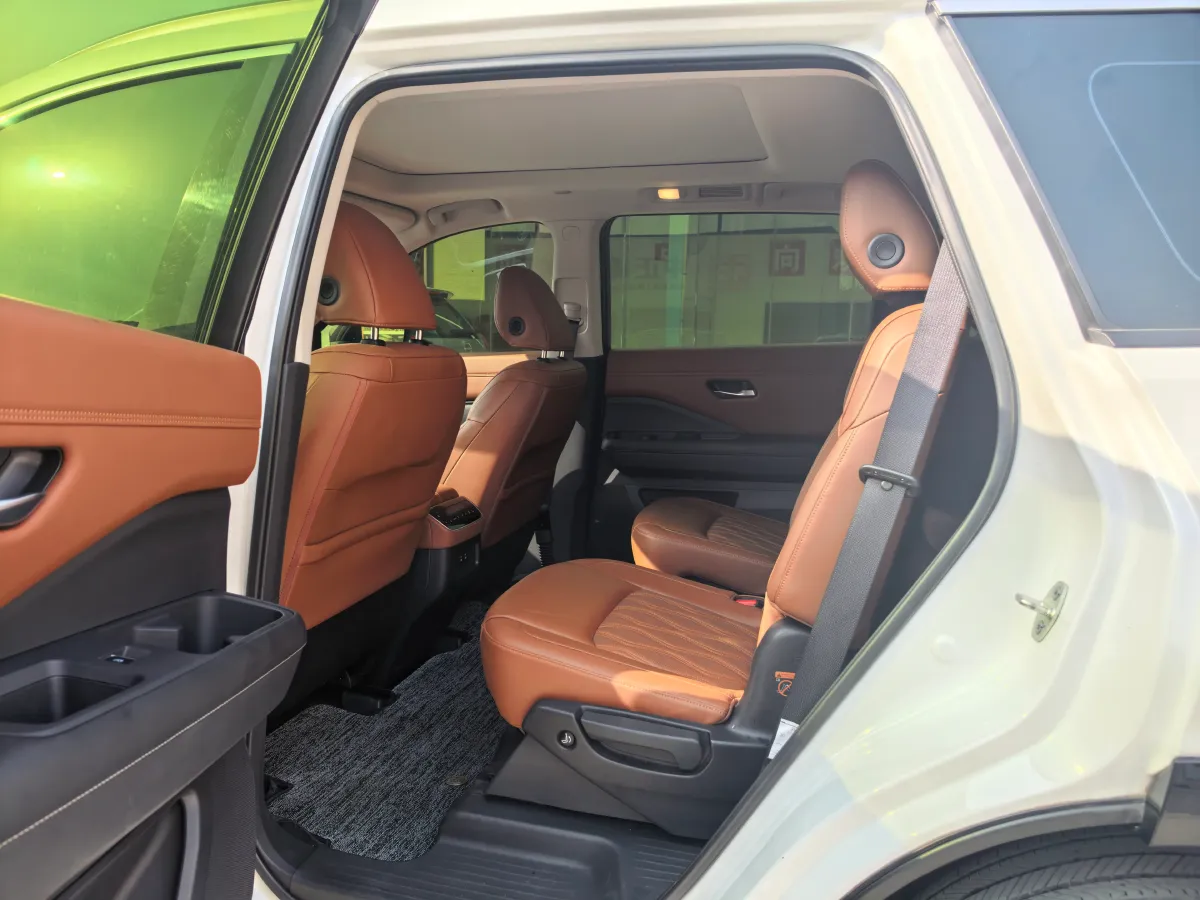 2024 Nissan Pathfinder 2.0T 252HP L4 9AT,autocango,china used car exporter,china ev exporter,chinese used car exporter,chinese used ev exporter