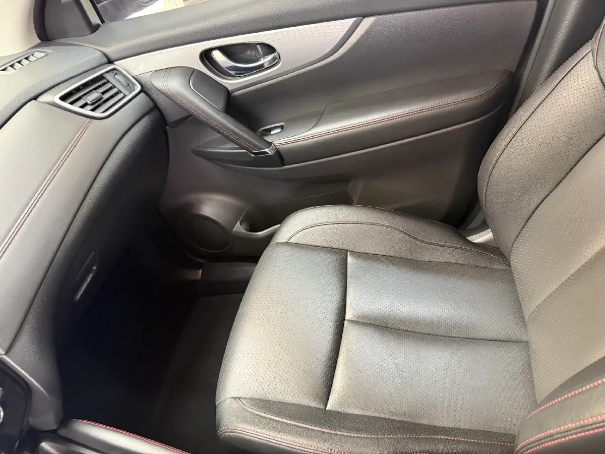 2022 Nissan Qashqai 2.0L 151HP L4 CVT,autocango,china used car exporter,china ev exporter,chinese used car exporter,chinese used ev exporter