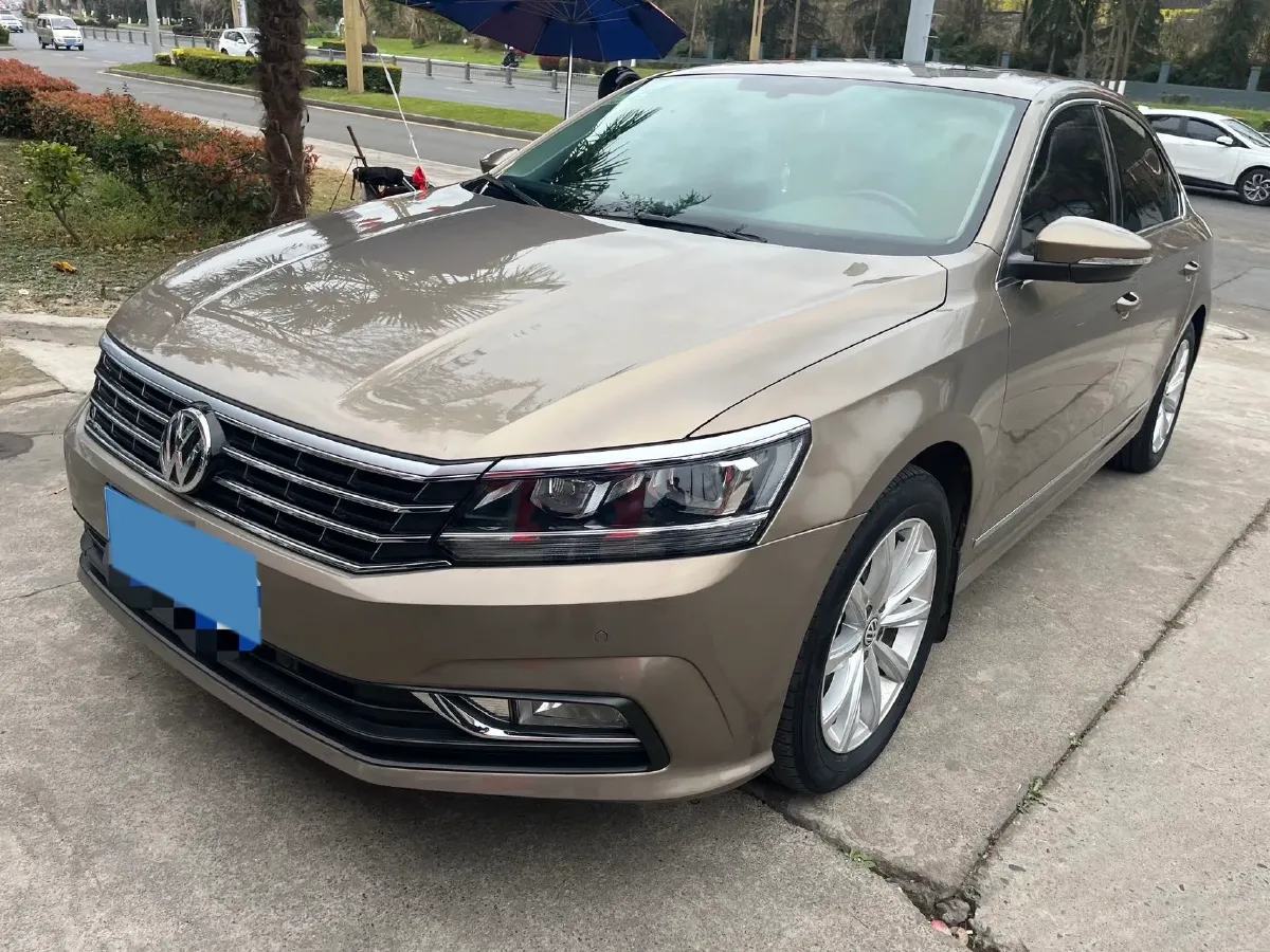 2017 Volkswagen Passat 1.8T 180HP L4 7DCT,autocango,china used car exporter,china ev exporter,chinese used car exporter,chinese used ev exporter