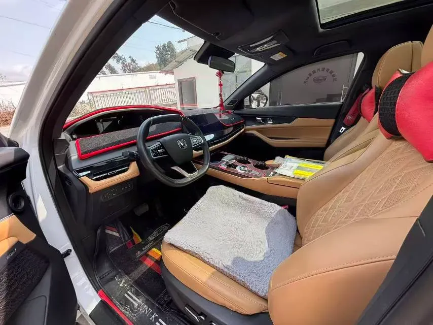 2021 ChangAn UNI-K 2.0T 233HP L4 8AT,autocango,china used car exporter,china ev exporter,chinese used car exporter,chinese used ev exporter