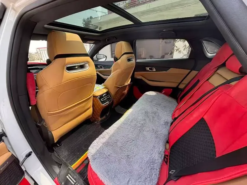 2021 ChangAn UNI-K 2.0T 233HP L4 8AT,autocango,china used car exporter,china ev exporter,chinese used car exporter,chinese used ev exporter